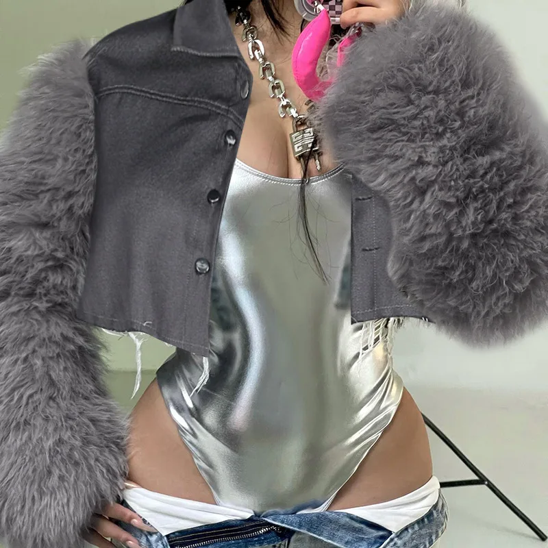 Рисунок 2 - Женская укороченная куртка-бомбер из джинсовой ткани