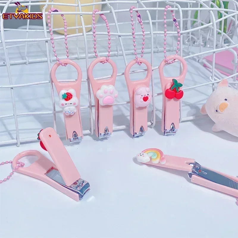 Ins Girls Heart Nail Clippers with Bead Chain Cartoon Bear Rabbit Nail Trimmer Cutter for Students Home Baby Care Manicure Tools