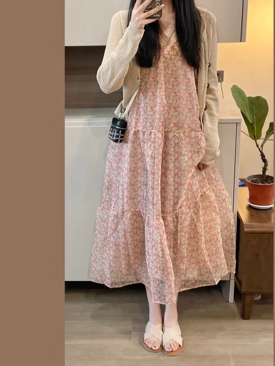 Summer New French Niche Design Long Dress with High-end Printed Suspender Dress Sun Protection Cardigan Two-piece Set