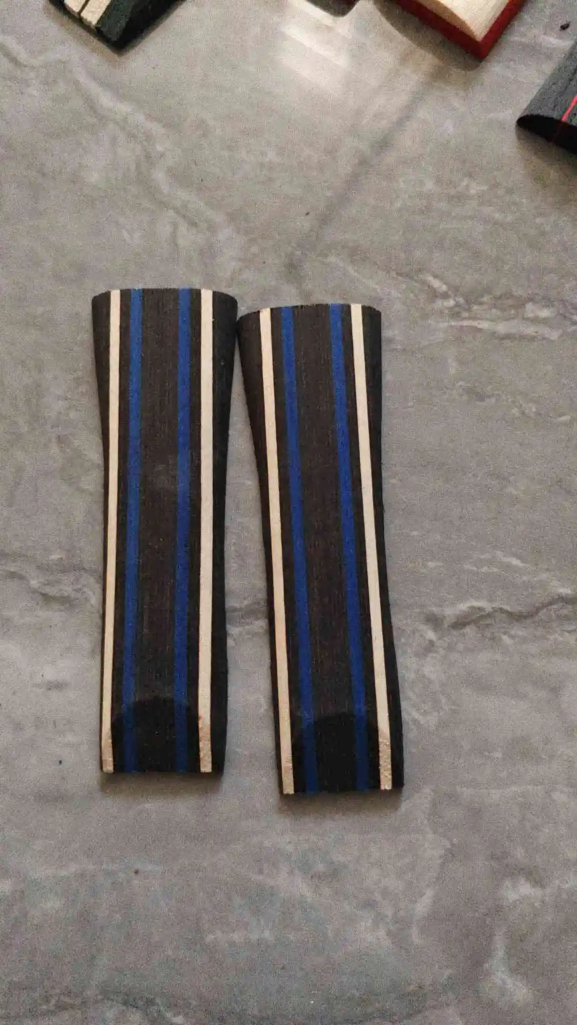 01 FL