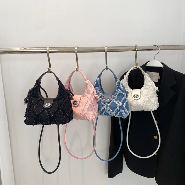 Canvas Women's Bag: A Fashionable and Functional Accessory for Every Occasion