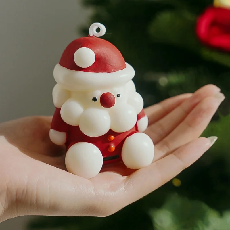Handmade Christmas Tree Scented Candles with Realistic Santa Claus Design - Festive Ambiance Gift Favors