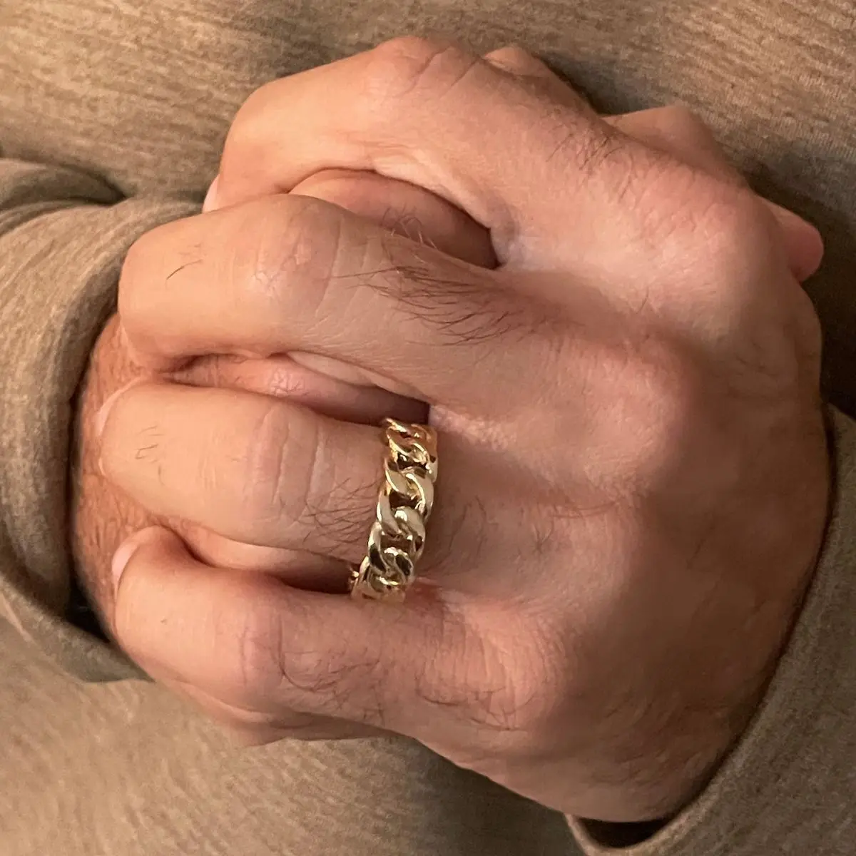 Vintage-Inspired Retro Grey Stainless Steel Men's Ring with Hollow Curb Link Chain Design, 7MM Band