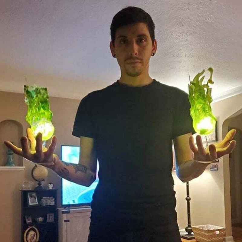 

Suspended Flame Light on Hand Halloween Shocking Funny Gadget For Adult Decorative Strange Ambient Night Light