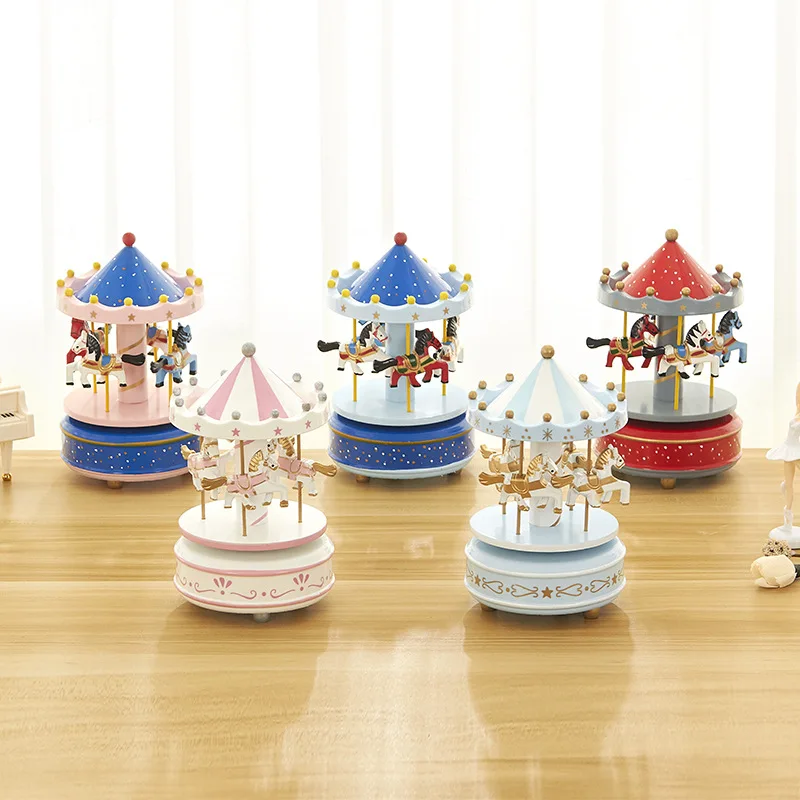 Sky City Carousel Music Box Couple Creative Birthday Gift European Spire Clockwork Music Box Home Decoration Bedroom Living Room
