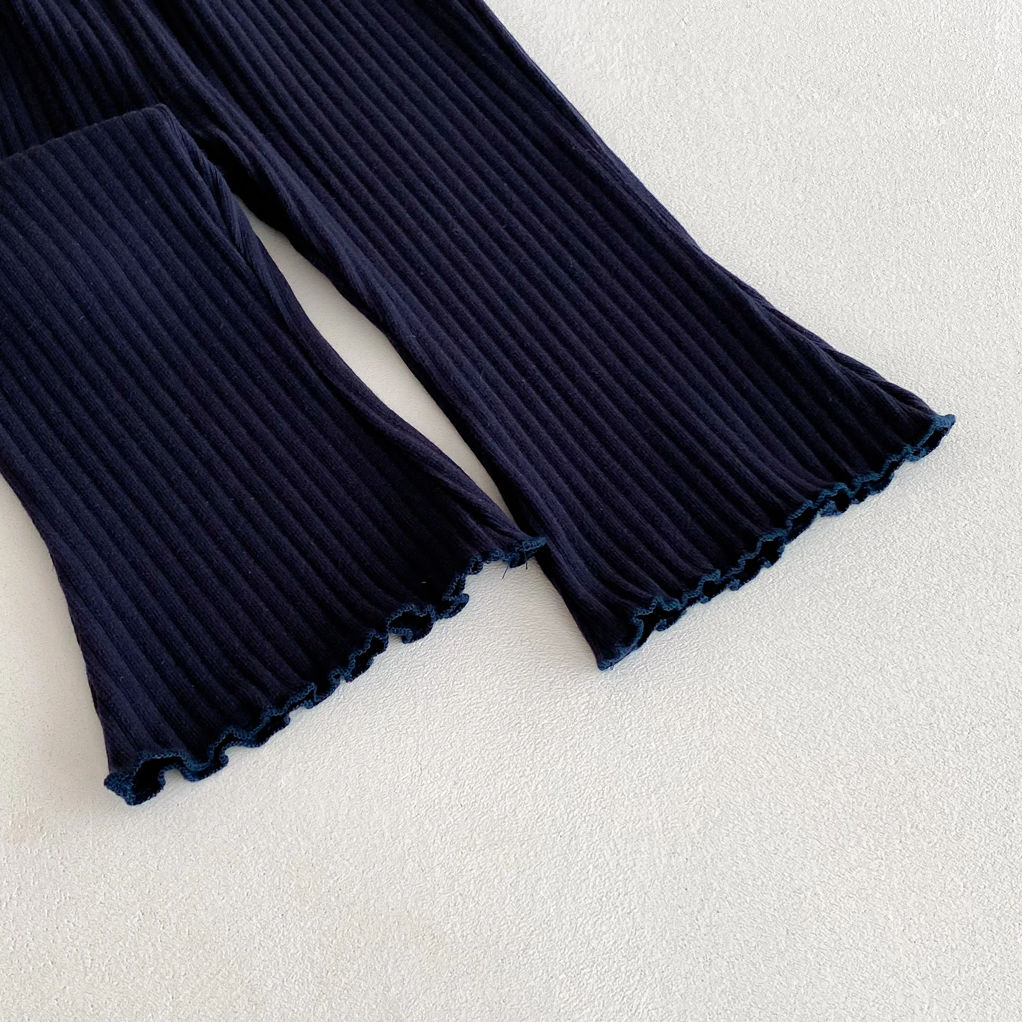 가을  소녀 핏 스트라이프 캐주얼 긴 바지 세트, 리본 프린트 긴팔 가디건 + 플레어 긴 바지 세트