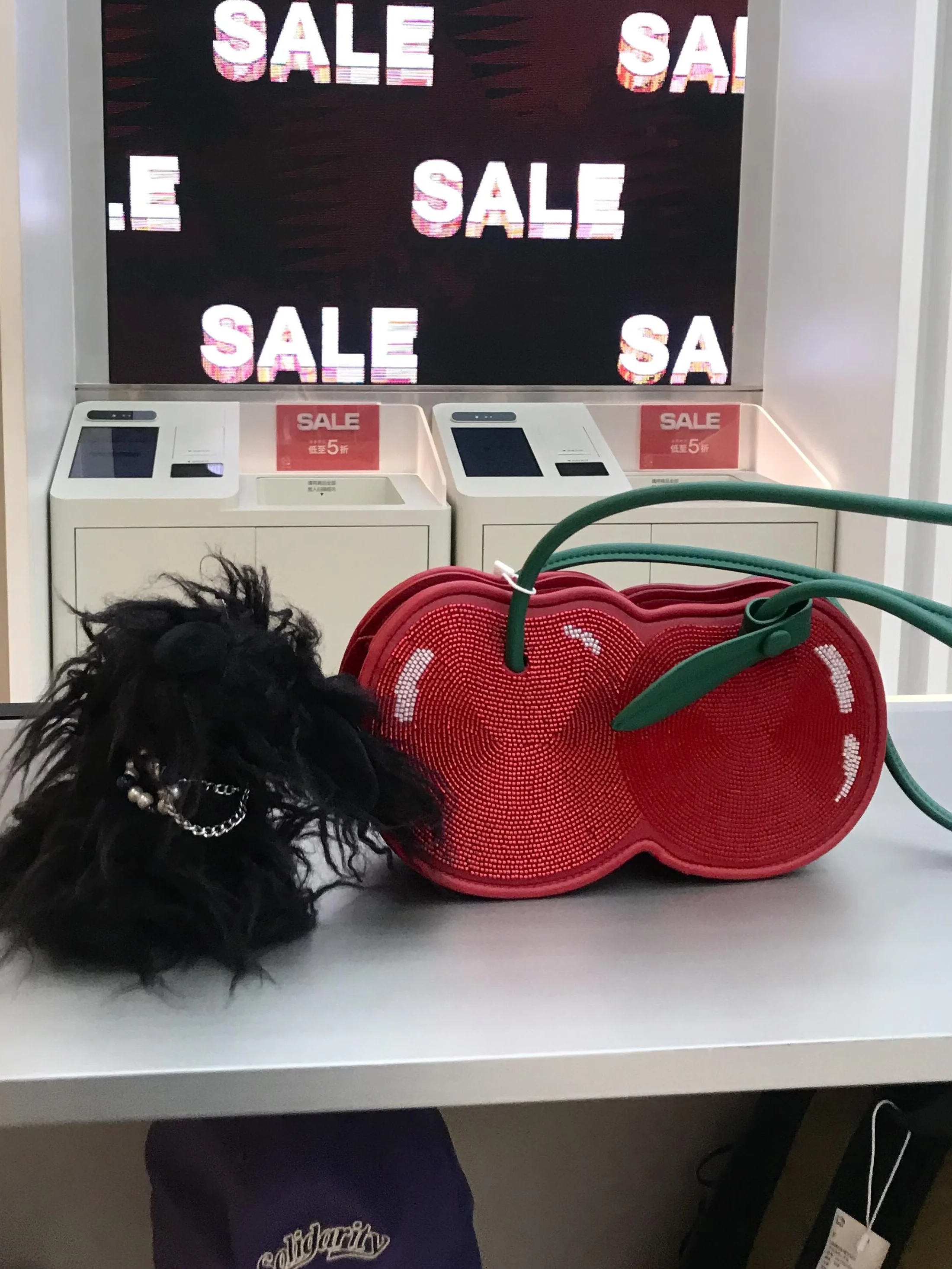 New 2025 Cherry Shaped Single Shoulder Slant Cross Women's Bag Sweet Fresh Painted Leather Fruit Red Chain Bags Women Handbags