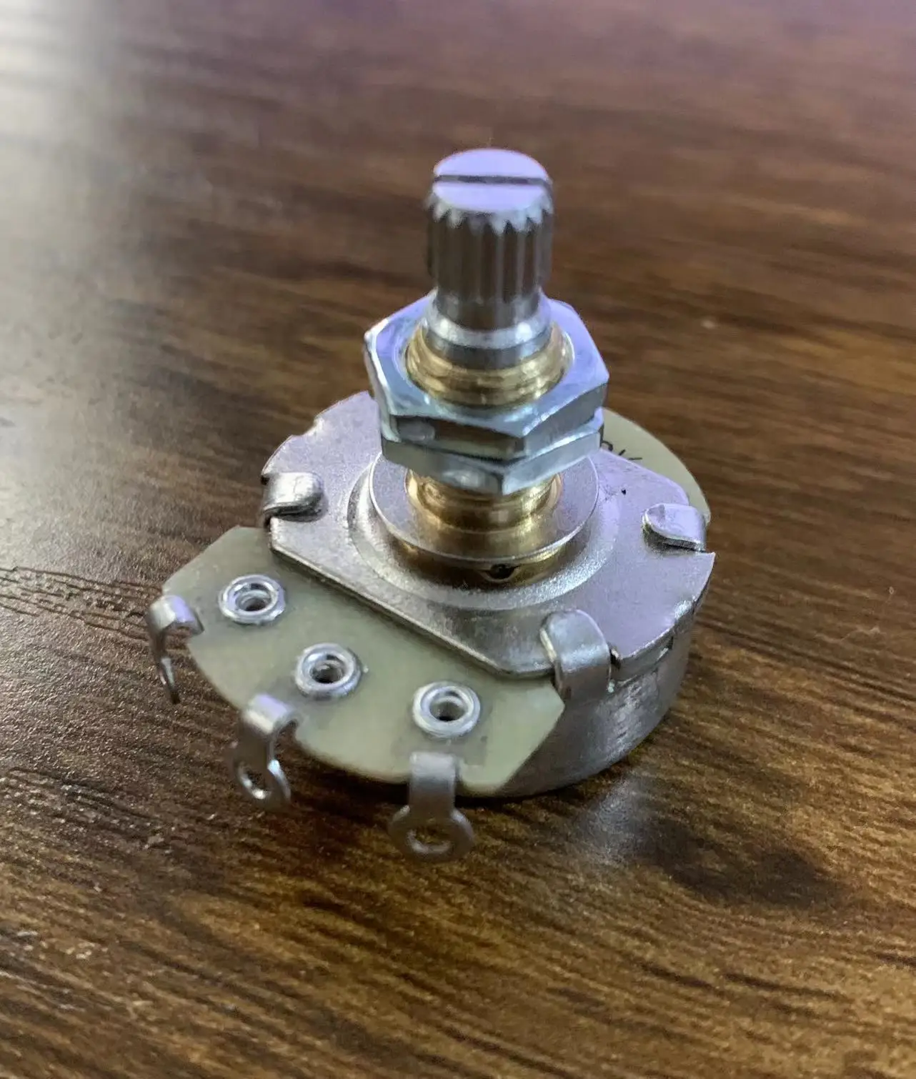 Professional Alpha Brass Shaft Potentiometer ( POT ) for Electric Guitars & Bass Accessories in Stock Discount Good Quality
