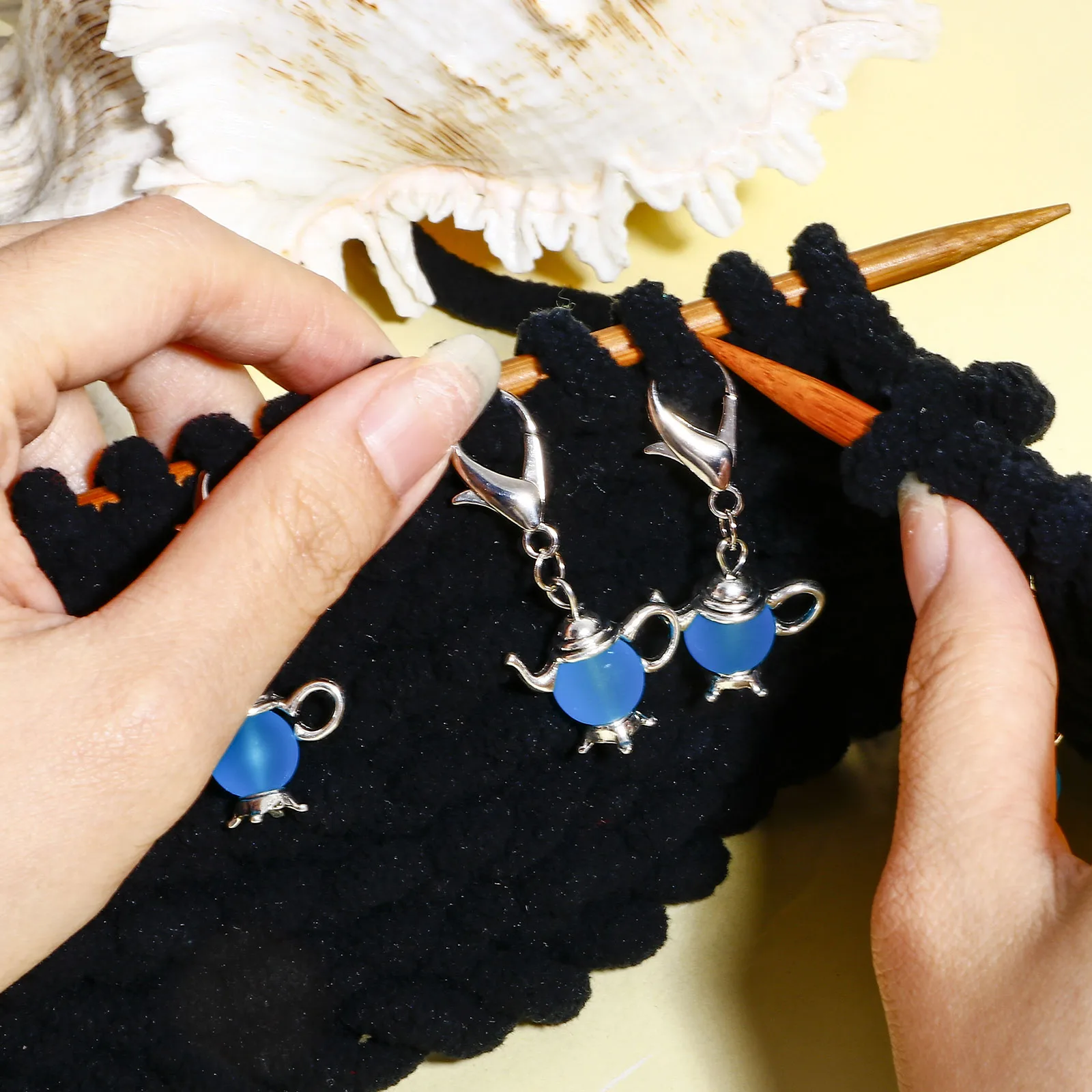 

10PCs/set 3D Blue Tea Pot Pendant Knitting Stitch Markers Sewing Tool Crochet Latch DIY Craft Locking Stitch Needle Clip Markers