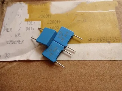 

MKP1841 Film Capacitor 0.0022UF/400V 2N2 2200P 222 Pin Distance 7.5