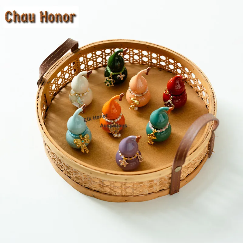 8pc/set Exquisite Eight-color Gourd Porcelain Tea Pet Handmade Fish Tank Landscaping Tea Figurine Play Toys Tea Statue Ornaments