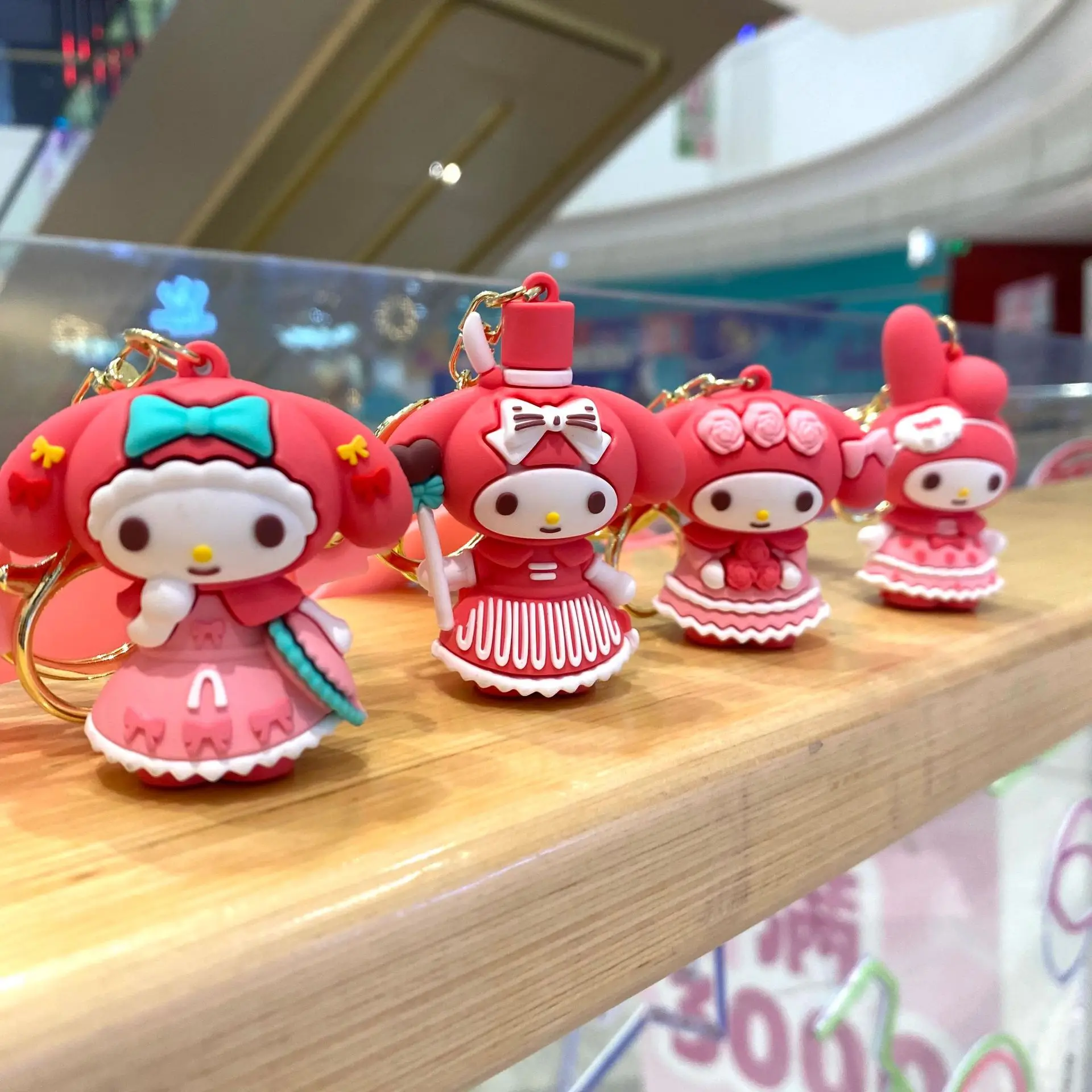 

10pcs/20pcs/lot wholesale Sanrio key chain cartoon Melody series key chain pudding dog Kulomi pendant doll key chain wholesale