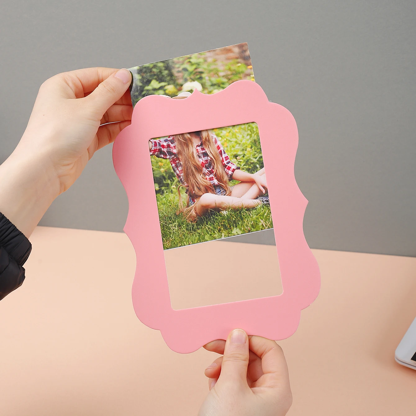 10개의 다채로운 색상의 6인치 카드보드 사진 프레임, 간편한 DIY 홈데코, 가족 사진 및 사진 전시에 적합