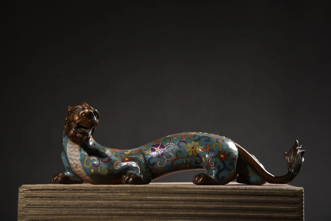 

10"Tibetan Temple Collection Old purple Bronze Cloisonne Enamel Dragon Chinese Dragon Statue Amass wealth Town House Exorcism