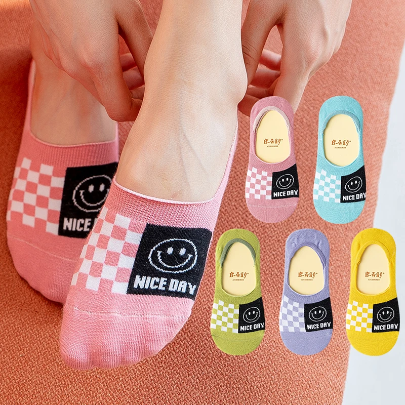 

Cartoon Smiley Pattern Women's Summer Invisible Short No Show Socks Anti-Slid Breathable Silicone Non-slip Cotton Boat Socks