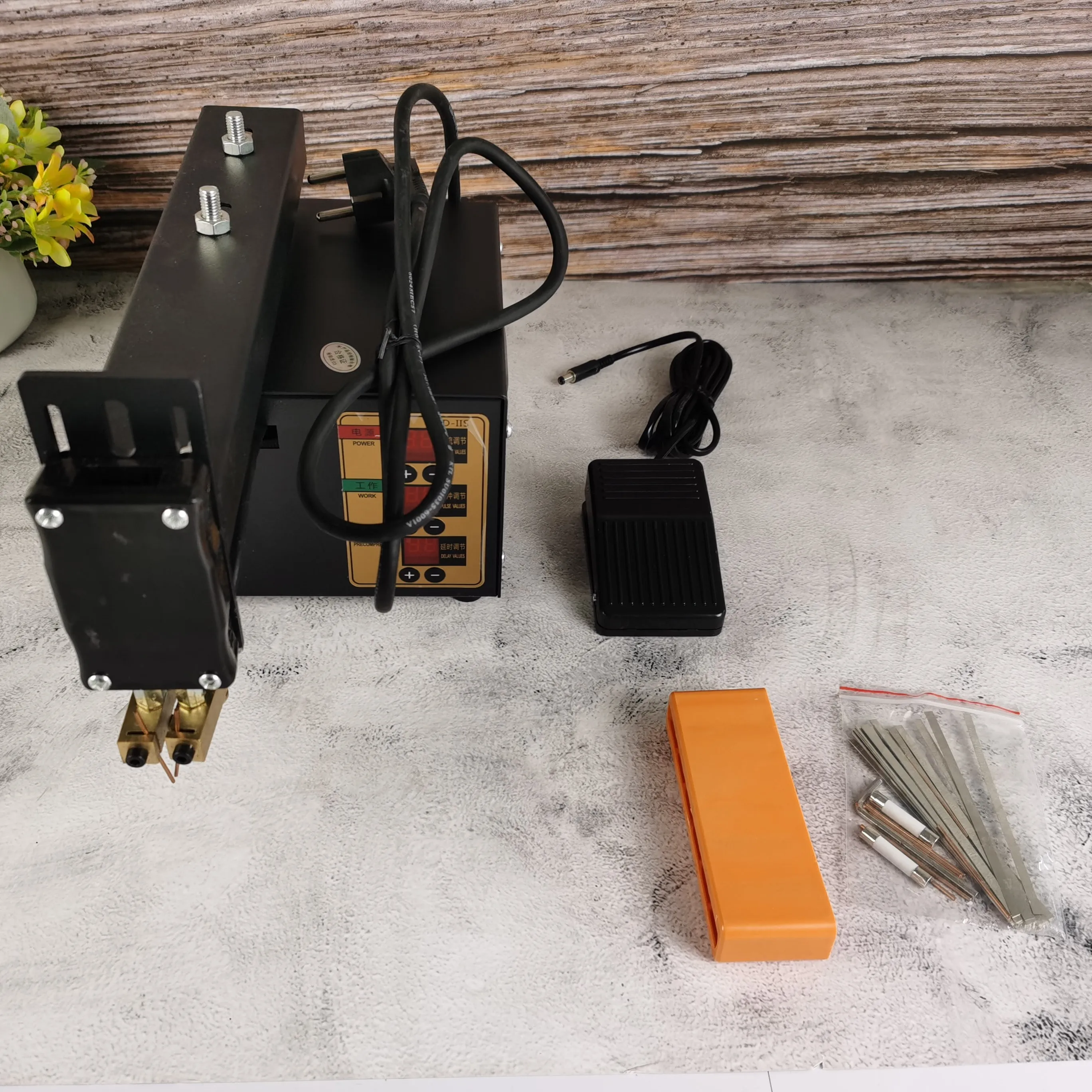 18650 Battery Spot Welder 3KW Spot Welding Machine Lithium Batteries Pack Nickel Strip Welding Pulse Welder Thickness 0.15mm pure nickel strip 5 meters 0 1 0 15 0 2mm thickness for li ion battery pack welding 99 96% high purity nickel strips