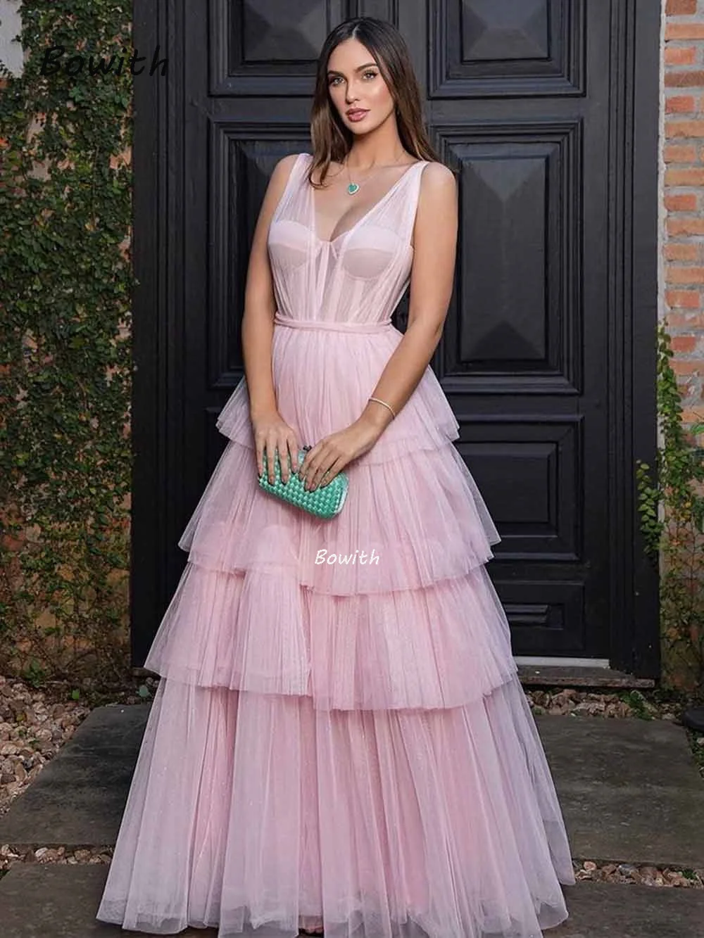 Bowith Pink Long Evening Party Dresses Puffy Prom Gown Floor Length Luxury Party Gowns Fish Boned A Line robes de soirée