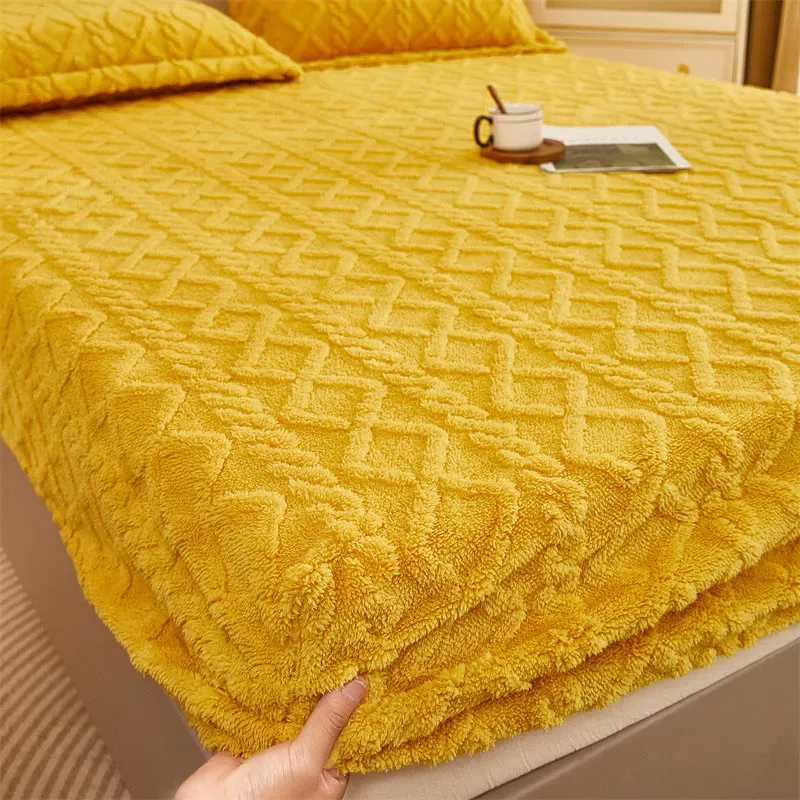 Bonenjoy Winter Warm Bed Sheet Yellow Color Taff Velvet Fleece Bed