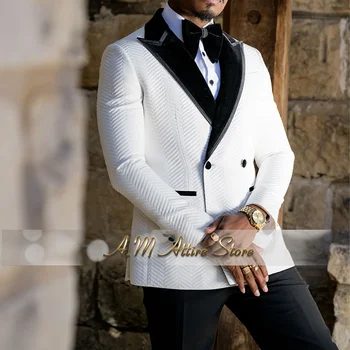 Abito da uomo squisito 3 pezzi Blazer con risvolto a spina di pesce bianca Pantaloni gilet neri su misura adatti per smoking da ballo per banchetti nuziali