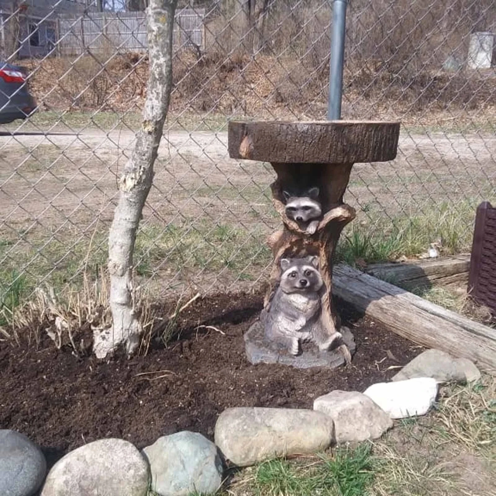 Raccoon Birdbath Retro Resin Polyresin Sunflower Bird Bath Feeder Animal Antique Garden Yard Decor Outdoor Indoor Ornaments bird bath bird bath supplies