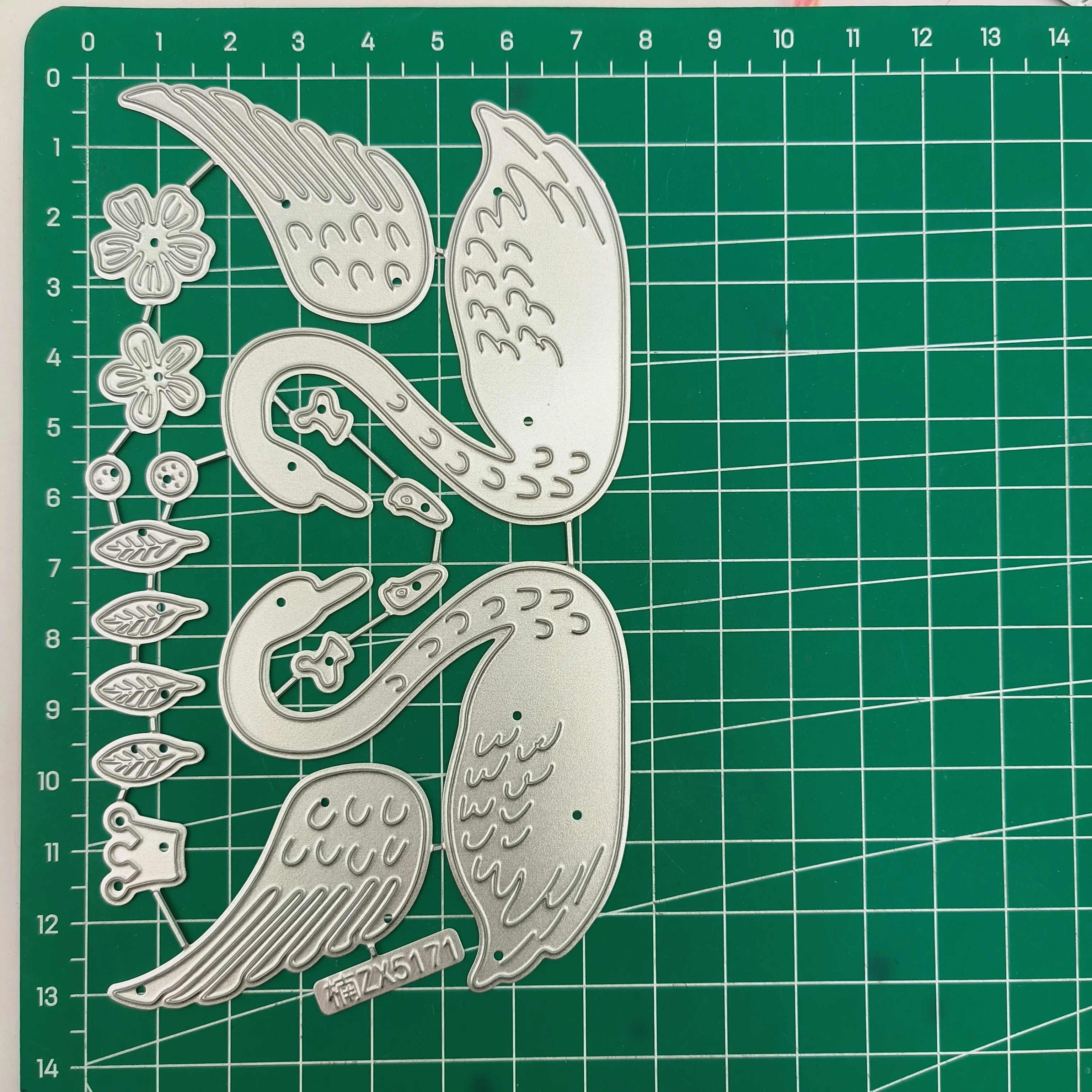 

swan Metal Cutting Dies New Arrival 2023 DIY Molds Scrapbooking Paper Making Die Cuts Crafts Template Handmade