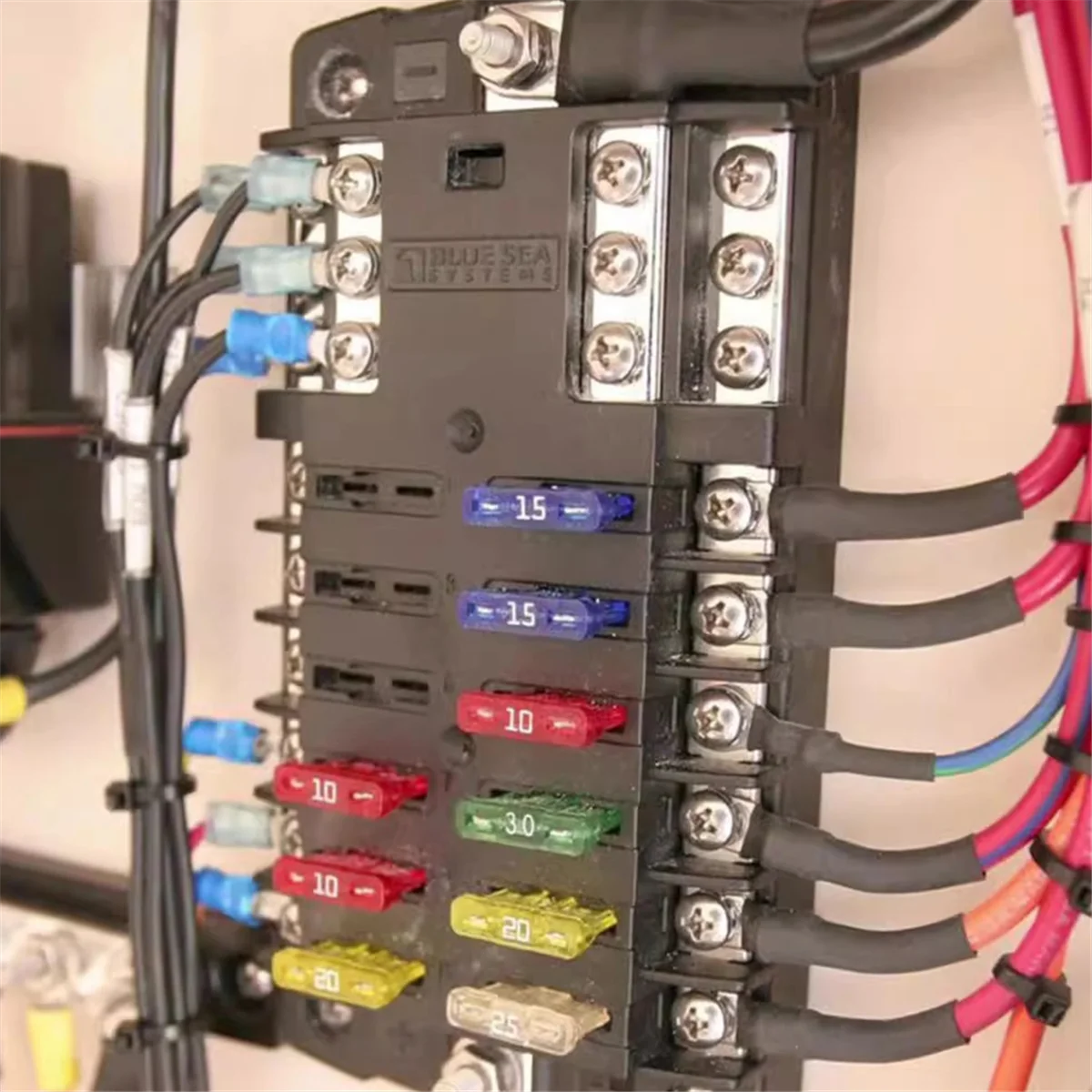 자동차 보트 퓨즈 박스 거치대 5026 ST 블레이드 퓨즈 블록, 접지 및 커버가 있는 12 회로, 32V100A