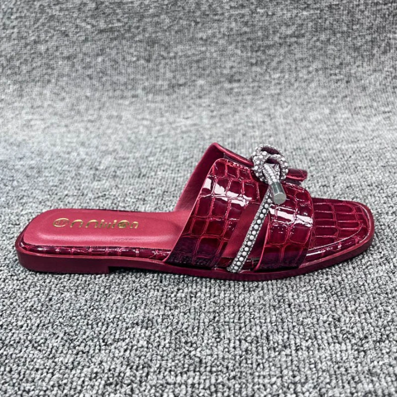 

Summer Slippers Women Flat Shoes High Quality 2024 New Fashion Design Beach Female Slides Soft Sole Large Size Outside Footwear