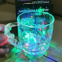 1 pièce Tasse LED magique à changement de couleur, activée par l'eau, lumineuse, pour bière, café, lait, thé, vin, whisky, mug de bar, cadeau de voyage 5
