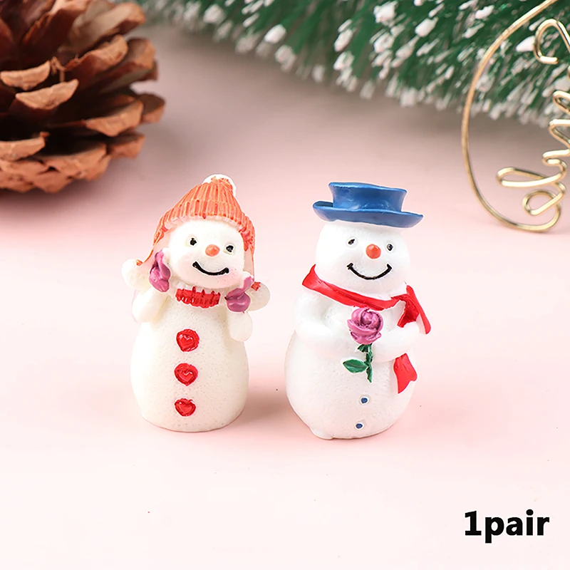 

1Pair Mini Christmas Couple Figure Doll DIY Garden Bonsai Decor Ornament Kid Toy Miniature Figurine People Statue Resin Craft