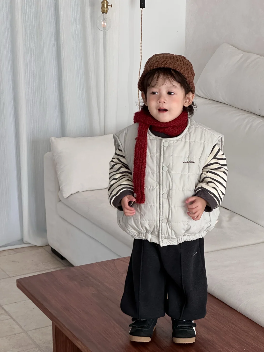 2025 겨울 신상  면 패딩 조끼  남아 민소매 코트 플러스 벨벳 두꺼운 여아 따뜻한 가디건 복