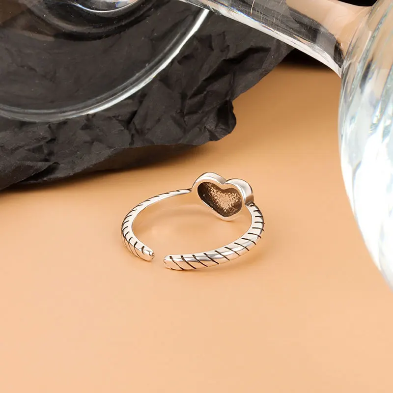 Рисунок 5 - Женское кольцо с резьбой и сердечком