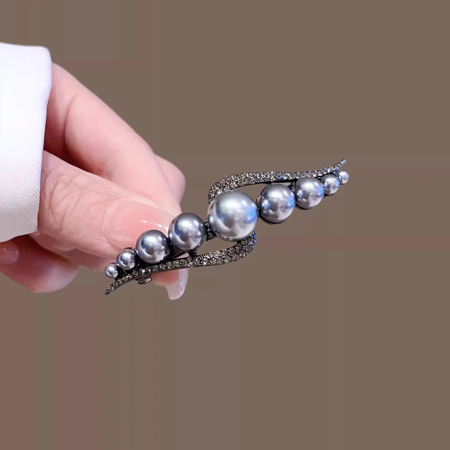 Elegante Perlen-Strass Geometrische Haarspange Hochwertige Damen-Haarklammer für den Hinterkopf Täglicher Koreanischer Haarschmuck – Detail 2