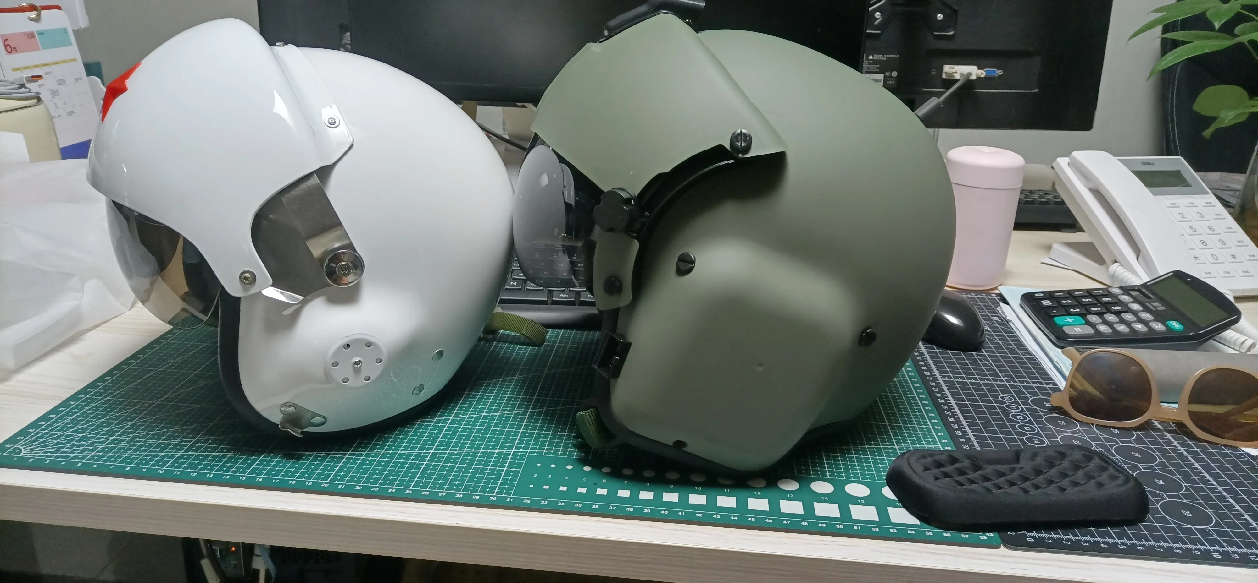 【最終値下】HGU-84 フライトヘルメット ディスプレイ用 HGU-84/P PILOT HELMET パイロットヘルメット 米軍放出品の商品