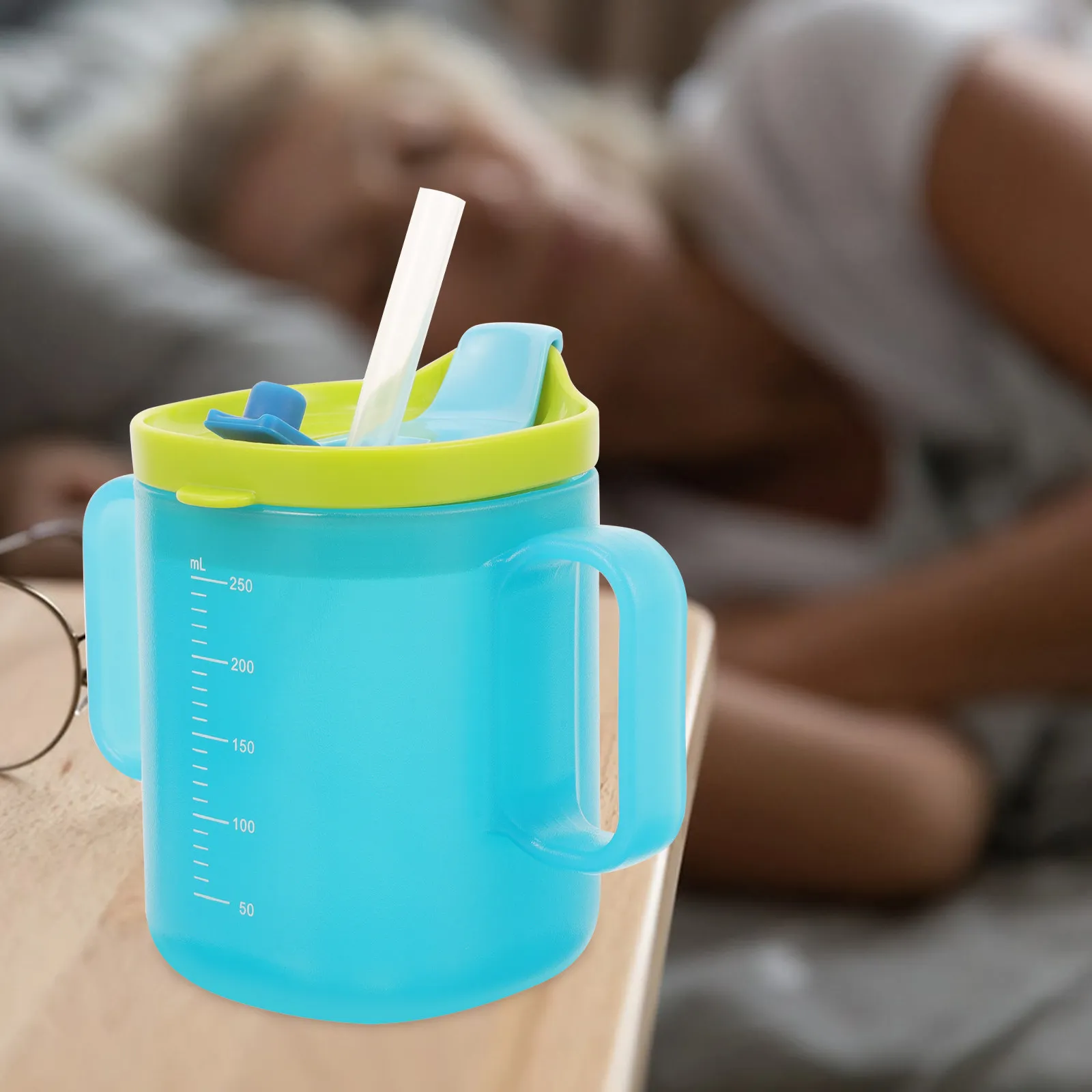 학습용 음료컵 250ml 다용도 기능성 흘림 방지 임산부 장애인 환자 노인 수유컵 액체 음용 머그컵