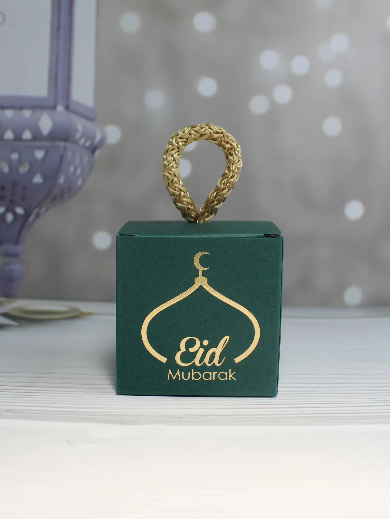 Chic Mini Candy Box with Gold Foil Crescent Moon, Convenient Handle, Perfect for Eid Parties and Festive Gathe