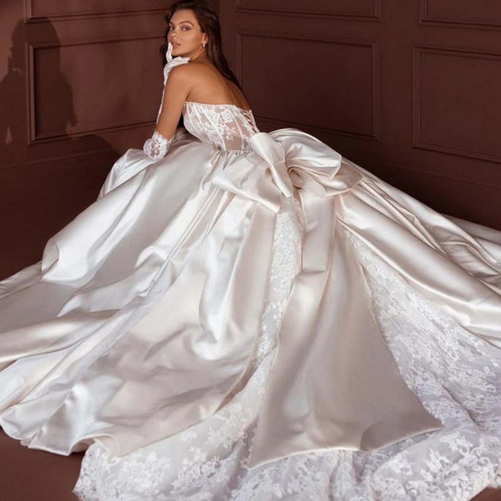 Sexy Strapless Backless Bride Robe Classic Lace Bow Wedding Dress Graceful Satin Ball Gown Bridal Gown Customized Robe De Mariée 3