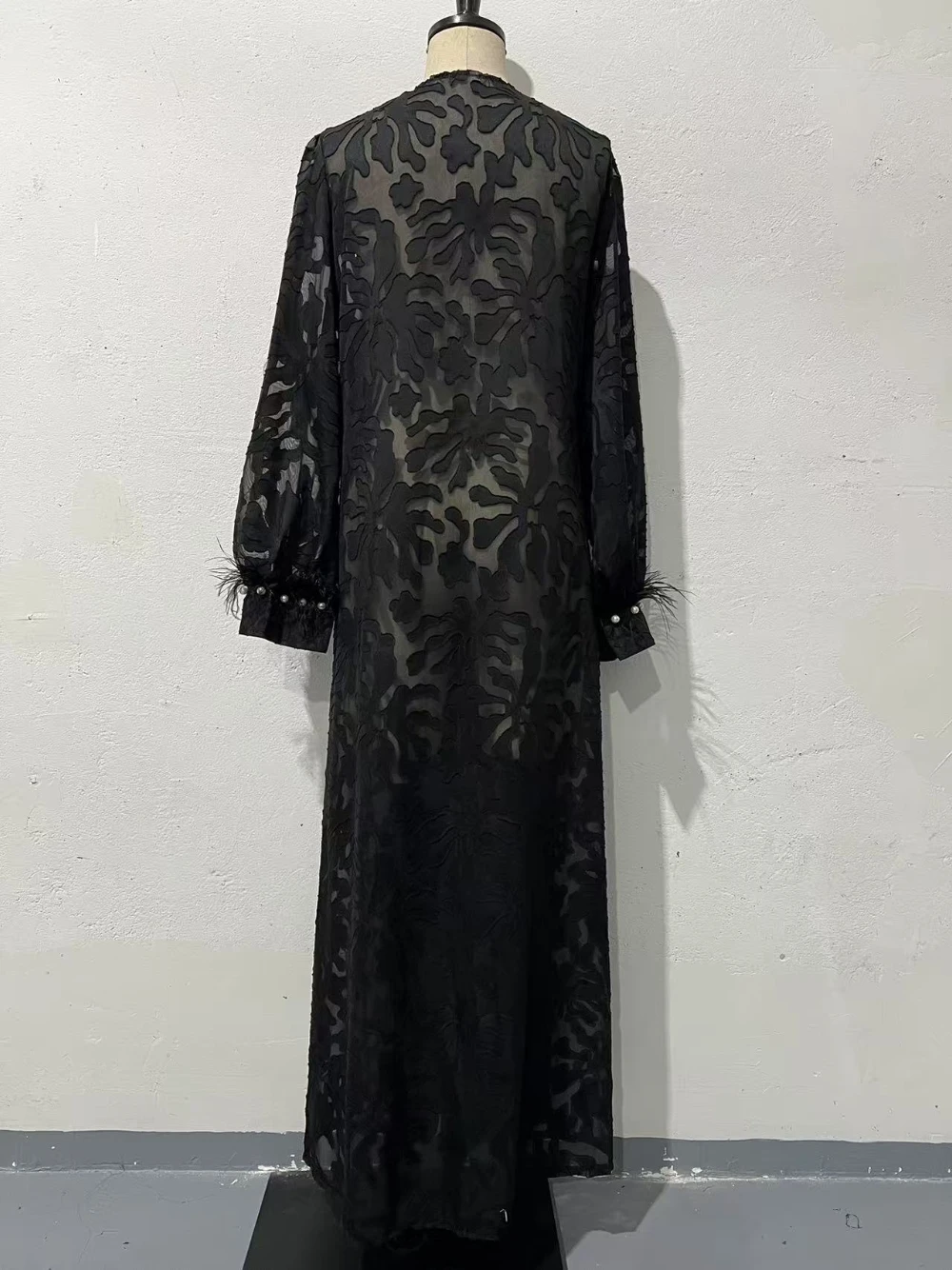 ملابس نسائية