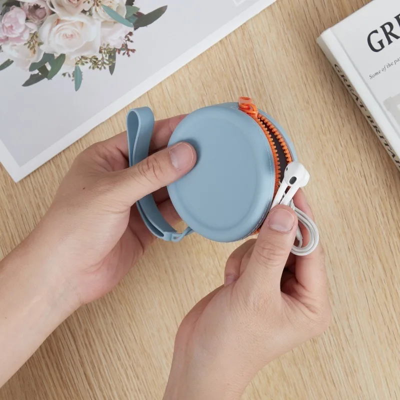 Manufacturers wholesale silicone purse bag Children's small purse adult silicone earphone jewelry simple round storage bag