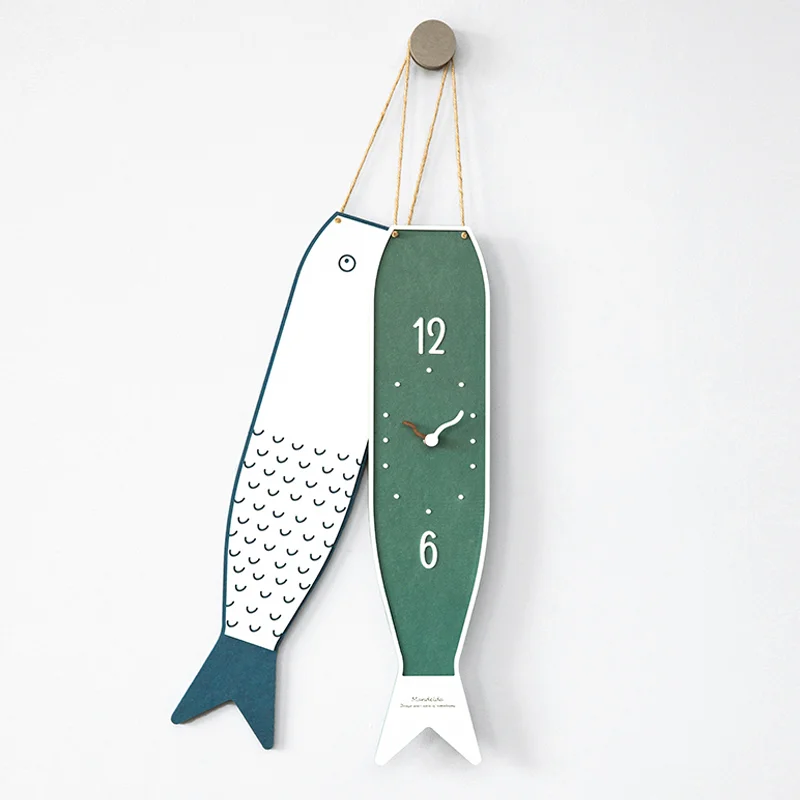 

Japanese Simple Wooden Fish Unique Wall Clock Wall Hanging Living Room Creative Art Modern Minimalist Kitchen Decoration W6C