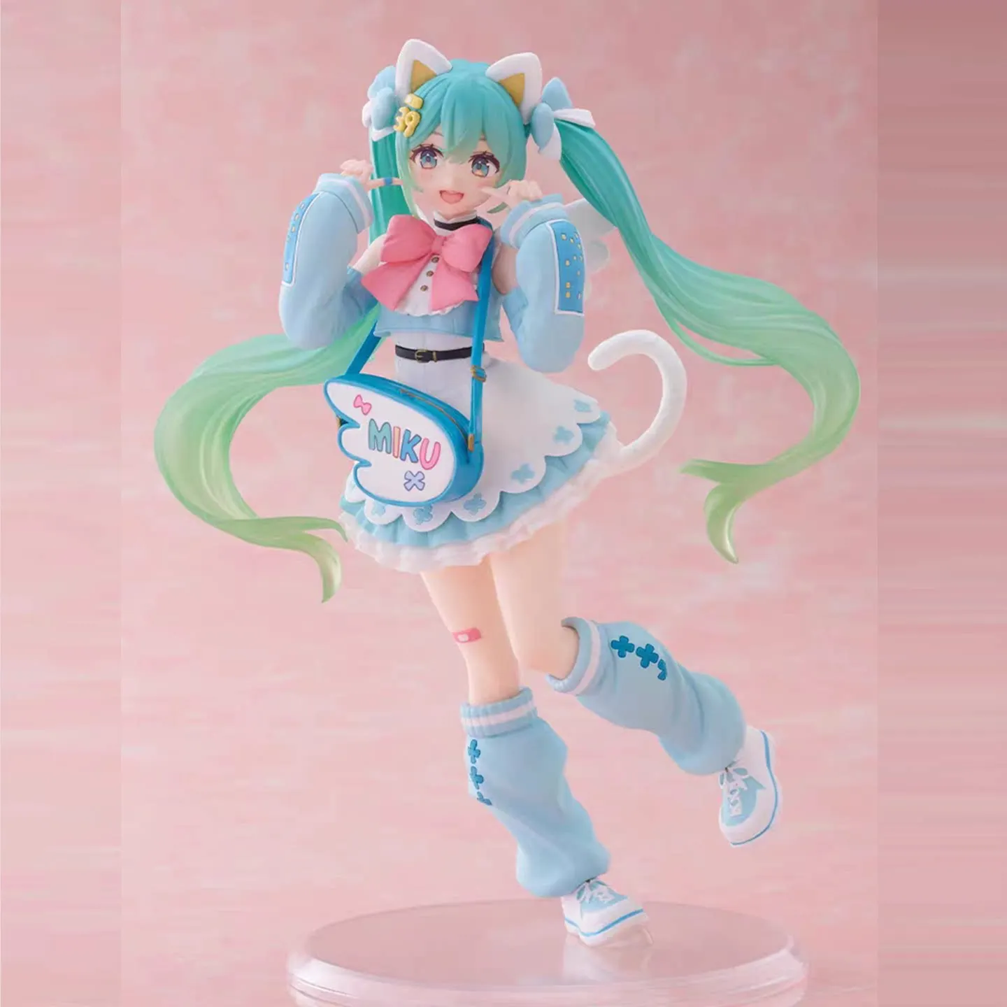 Charming 19CM Hatsune Miku Fashion Series Figure - Perfect Gift
