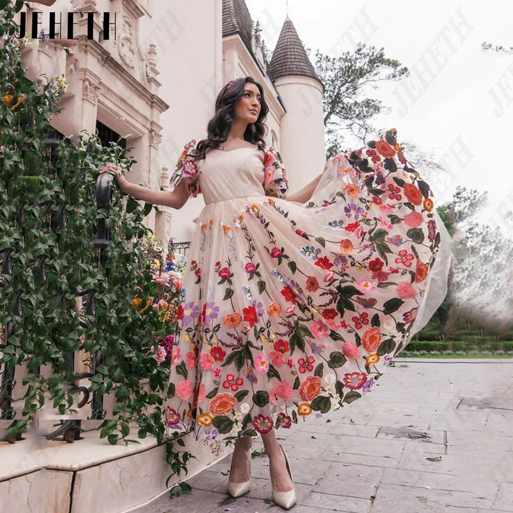 Рисунок 3 - JEHETH A. Цветы, бальные платья,