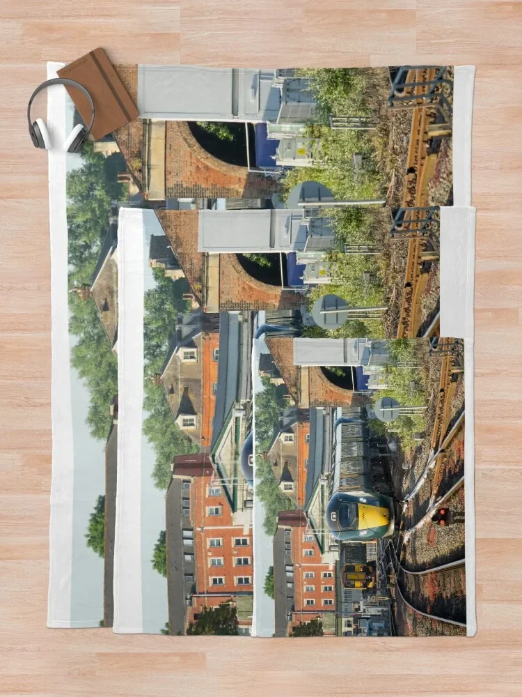 Exeter St Davids IET ������ ���, ���� �� ���