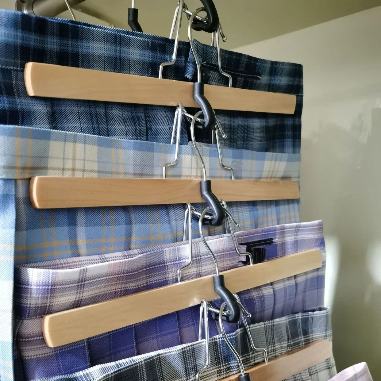 프리미엄 솔리드 우드 바지 행어, 미끄럼 방지 스폰지, 청바지 스커트 슬랙스, 클램프 행거, 다기능 랙, 5 팩, 10 팩