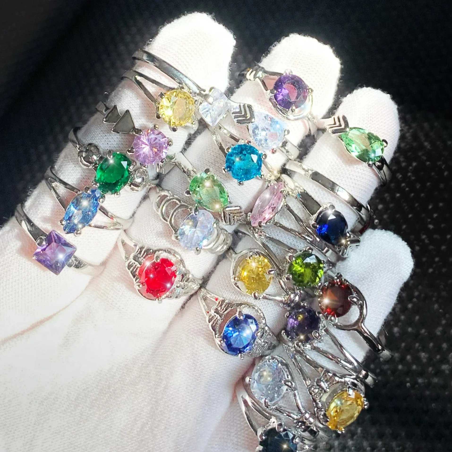 Wholesale 20/30/50pcs Colorful Crystal Zircon Women Wedding Finger Rings Copper Plated Silver Engagement Size 6-9 Trendy Jewelry