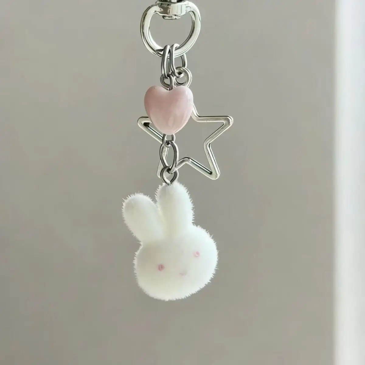 Kreativer Miffy-Kaninchen-Anhänger mit süßem Cartoon-Muster, neue modische, vielseitige, dekorative Handykette, tragbarer Schlüsselanhänger – Detail 3