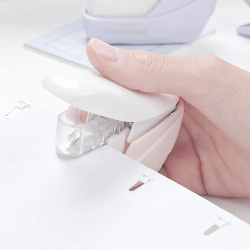 사무용품 스테이플리스 스테이플러 노동력 절약형 사용하기 쉬운 사무용 스테이플러 안전하고 컴팩트한 크기의 스테이플러 가정용