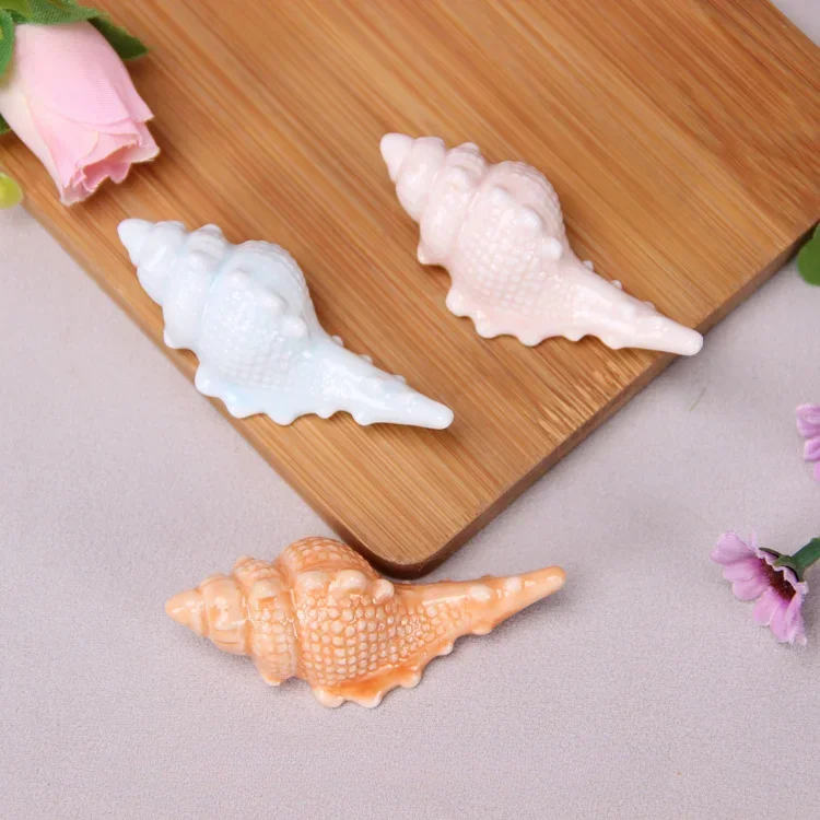 1/3PCS Japanese Cute Chopstick Holder Ceramic Tableware Colored Conch Chopstick Rest Home Table Decoration Kitchen Rest Rack