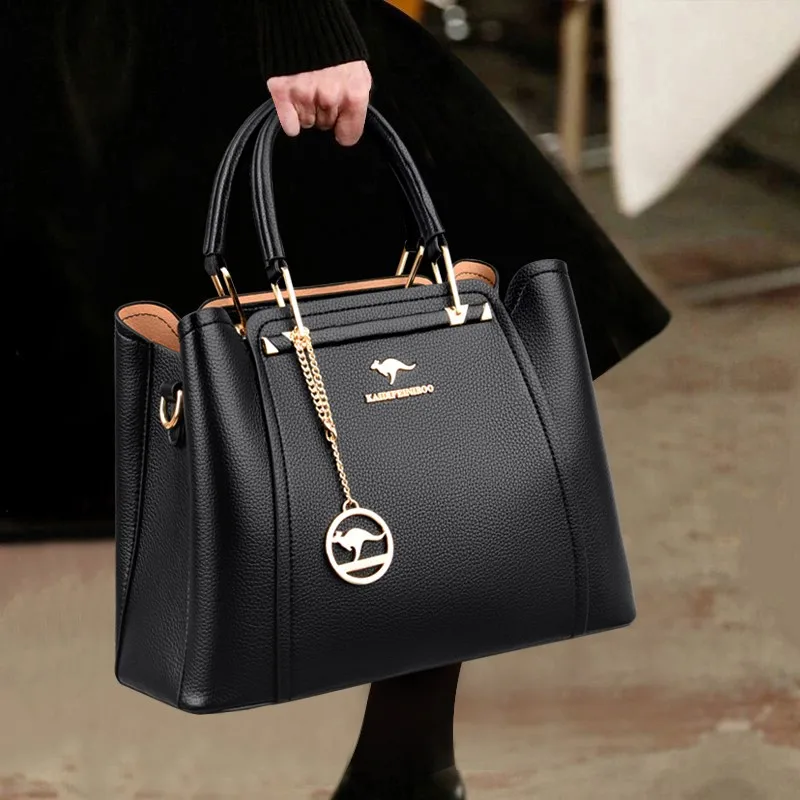 New women's handbag with large capacity made of polyurethane leather handbags for ladies.
