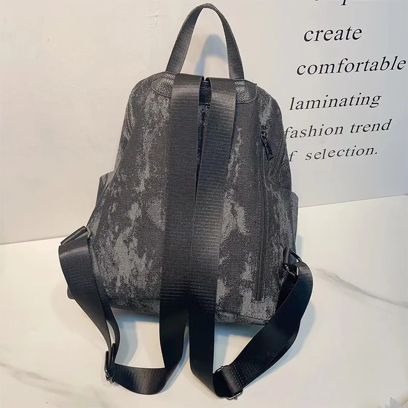 New Women's Denim Backpacks Large Capacity Casual High Quality Commuting Bag Cool Sunflower Pendant Backpack For Women Ladies