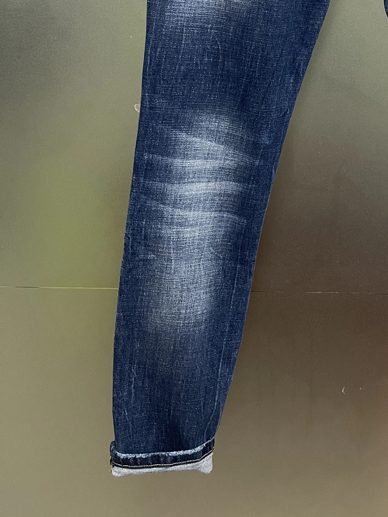 2024 Spring/Summer New D2 Jeans Trendy Men's Washed and Worn Hole Patches Painted Simple and Versatile Small Foot denim Pants